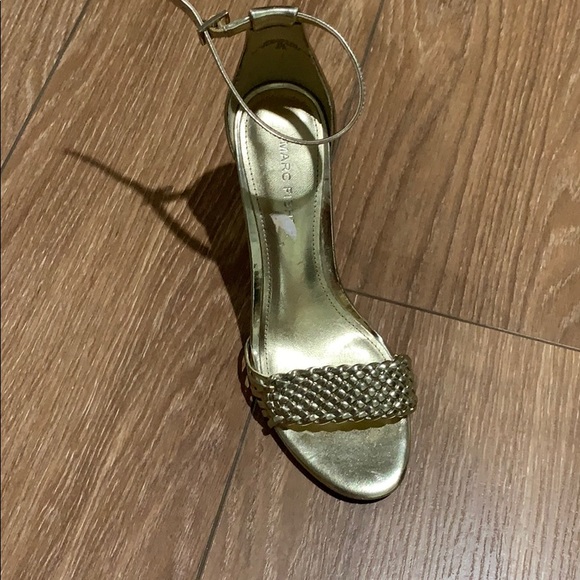 Marc Fisher Metallic Gold Weave Sandal - Picture 3 of 6